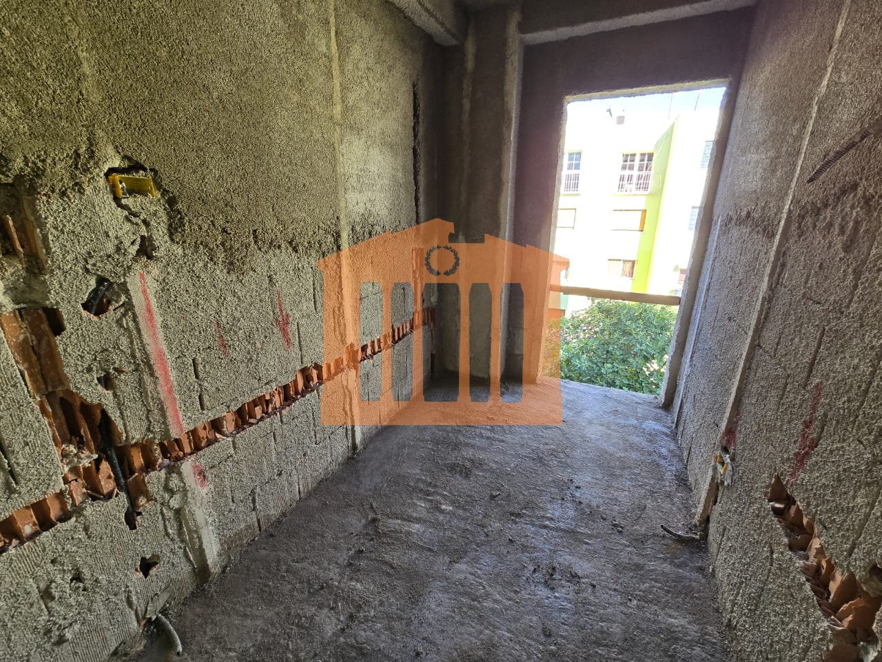 APARTAMENT 1+1 PRANE SPITALIT DURRES, PER SHITJE!