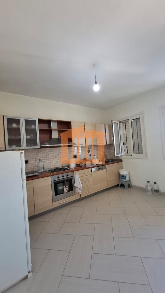 VILLETTE 3 CAMERE A KOXHAS, SHIJAK IN VENDITA!