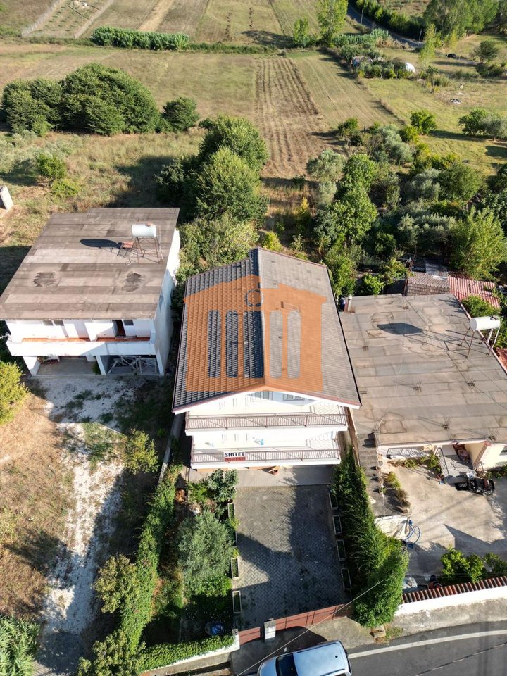 VILLETTE 3 CAMERE A KOXHAS, SHIJAK IN VENDITA!