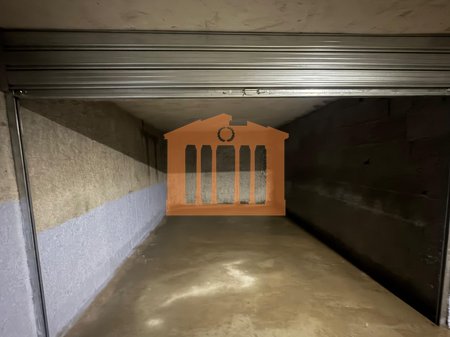 GARAZH TEK VALA PARK NE DURRES , PER QIRA !