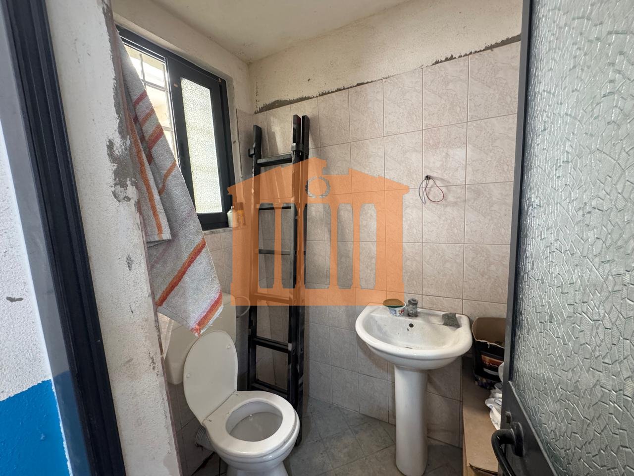 CHIUSO SOLO LO STADIO A DURAZZO, IN AFFITTO!