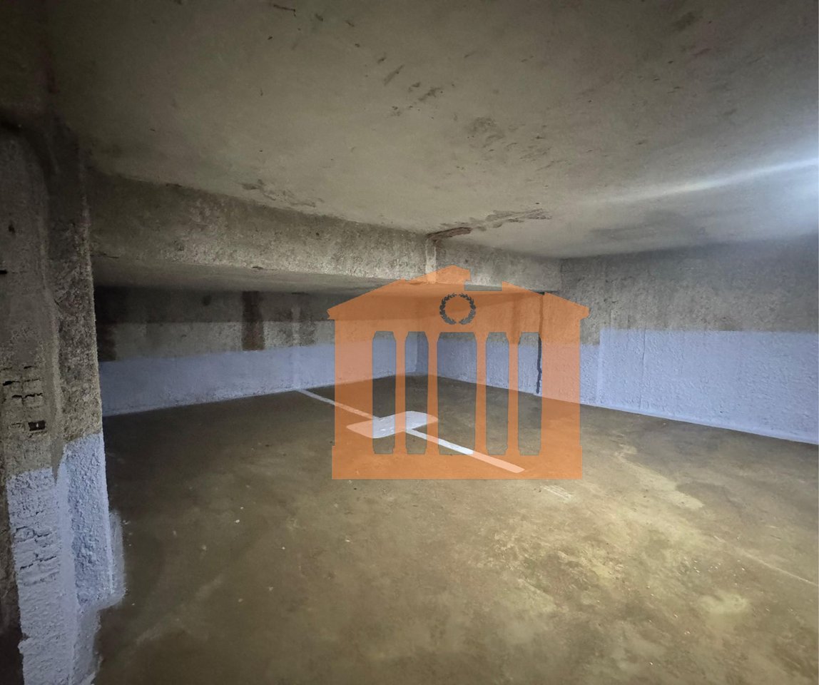 GARAZH TEK VALA PARK NE DURRES , PER QIRA !