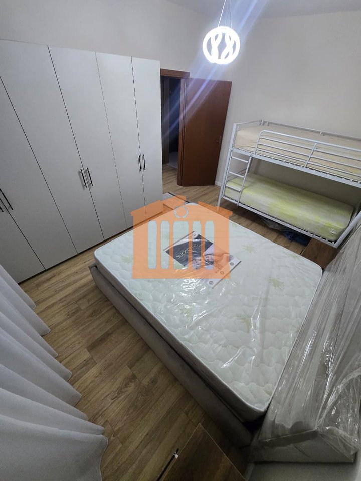 APARTAMENT 1+1 NE SHKEMB TE KAVAJES, PER SHITJE !