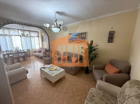 APPARTAMENTO 3+1 VICINO ALL'OSPEDALE A DURAZZO, IN VENDITA!