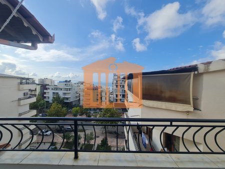 APARTAMENT 1+1  NE PLAZH -DURRES , PER QIRA!
