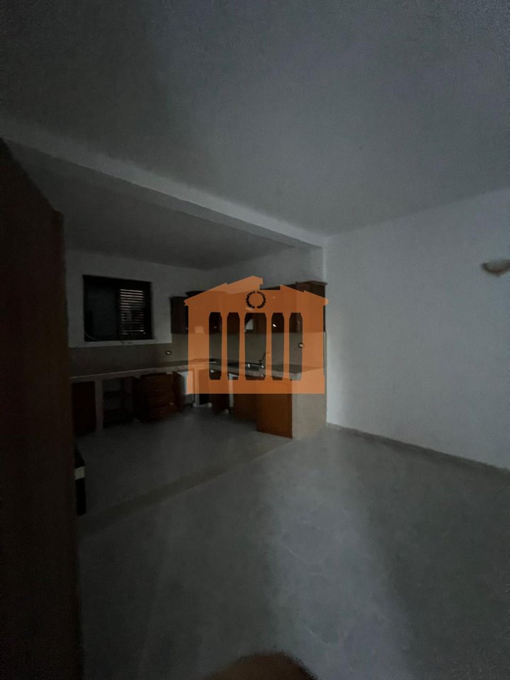 VILE 2-KATESHE TEK VILA ZOGUT DURRES, PER SHITJE !
