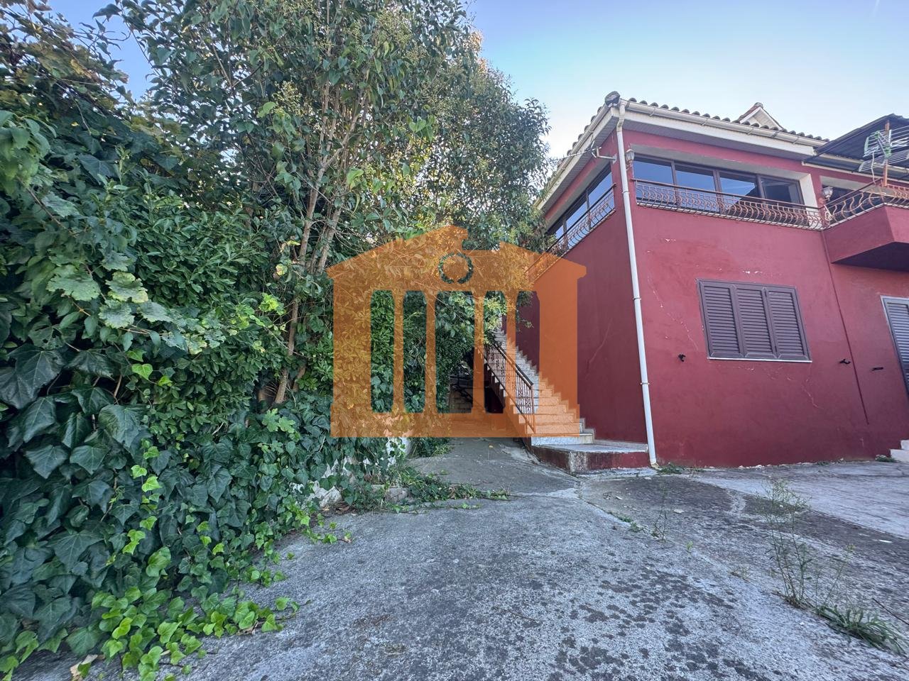 VILE 2-KATESHE TEK VILA ZOGUT DURRES, PER SHITJE !