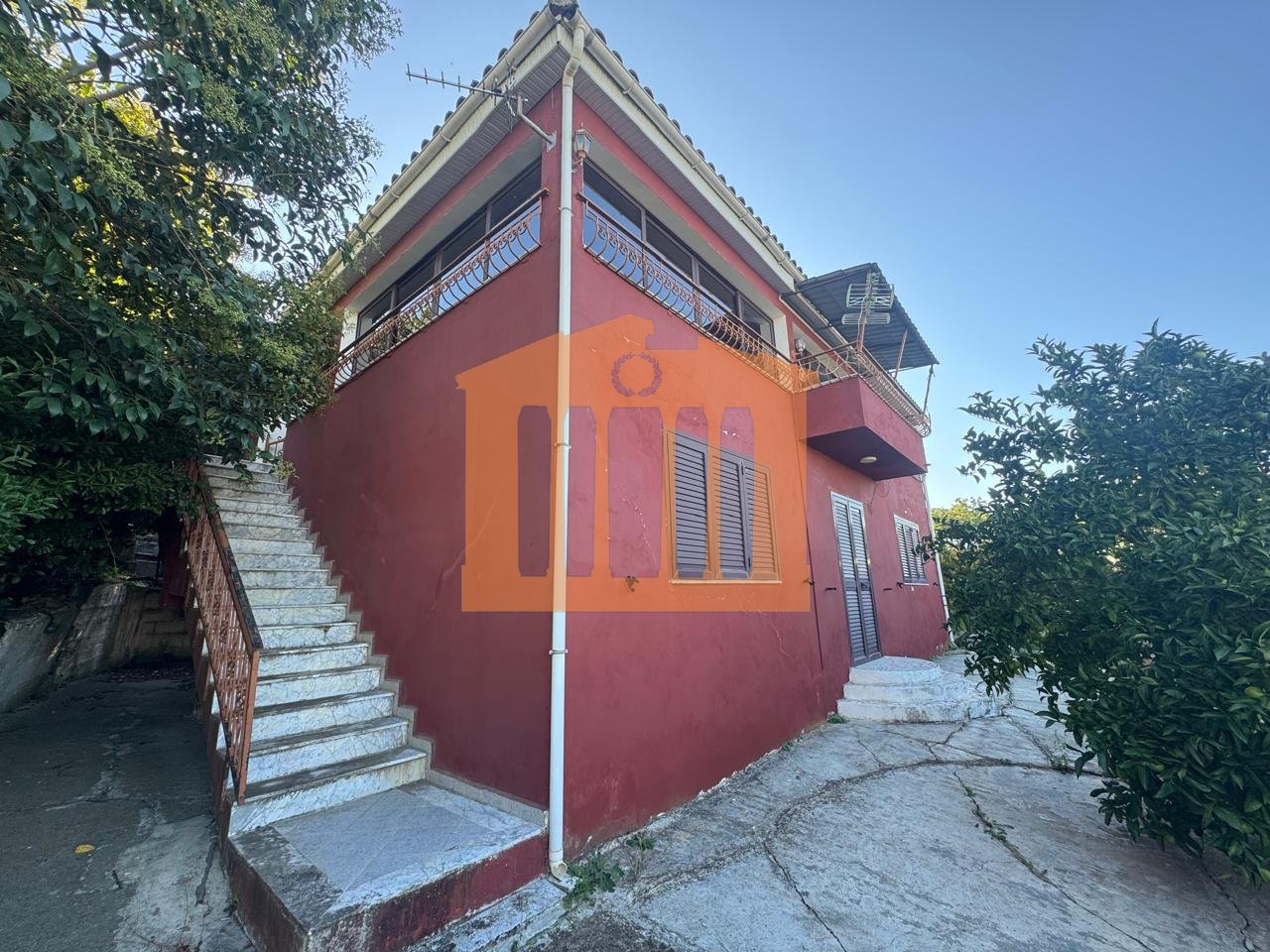 VILE 2-KATESHE TEK VILA ZOGUT DURRES, PER SHITJE !
