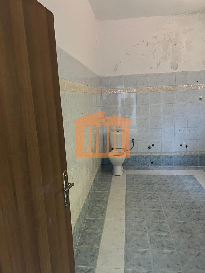 VILE 2-KATESHE TEK VILA ZOGUT DURRES, PER SHITJE !