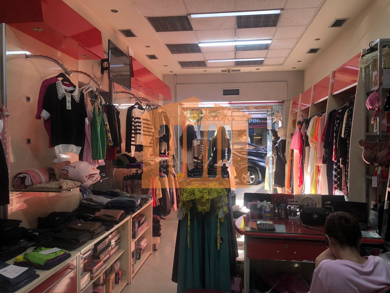 NEGOZIO IN CENTRO CITTÀ - DURAZZO, IN VENDITA!