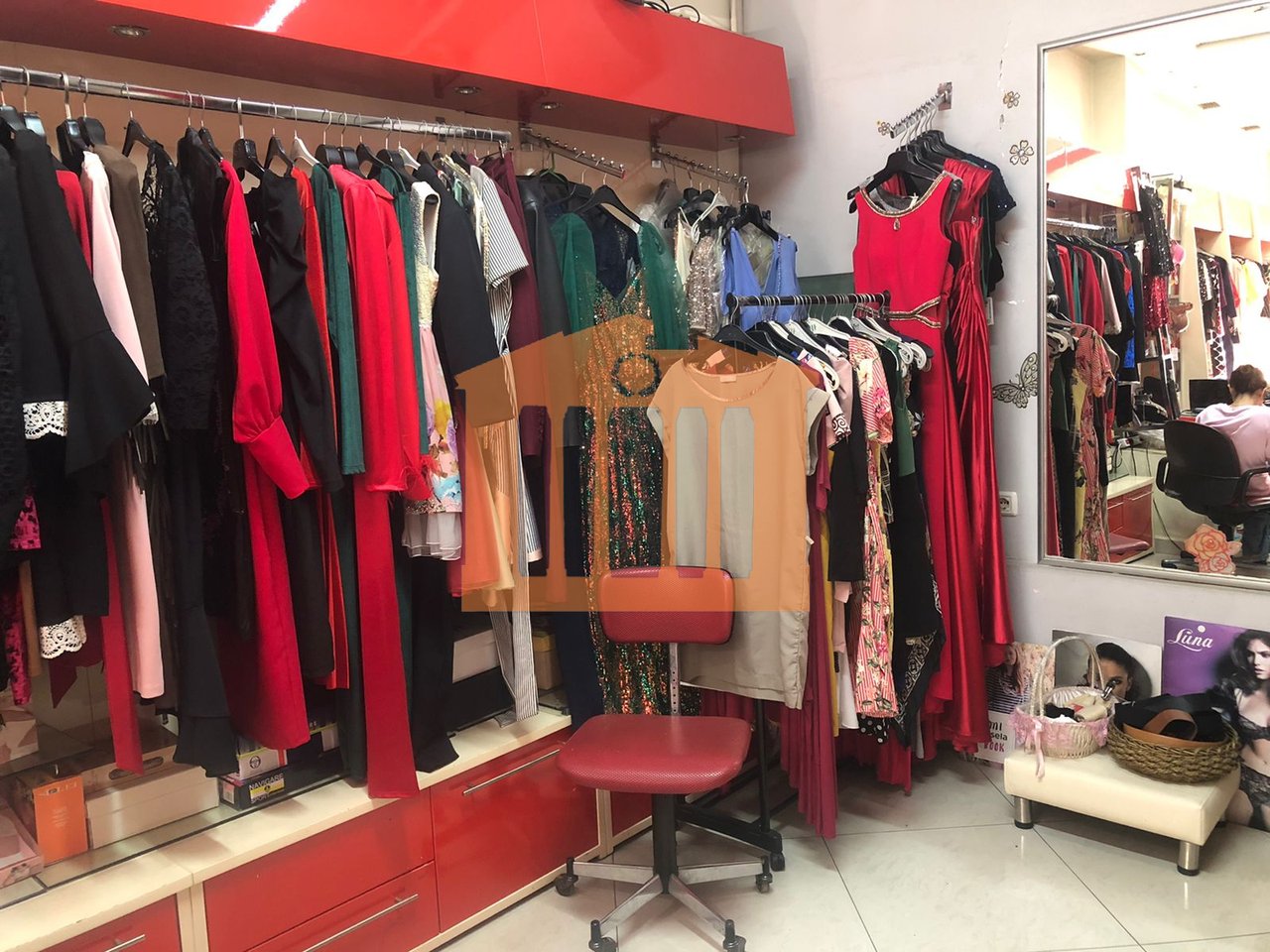 NEGOZIO IN CENTRO CITTÀ - DURAZZO, IN VENDITA!