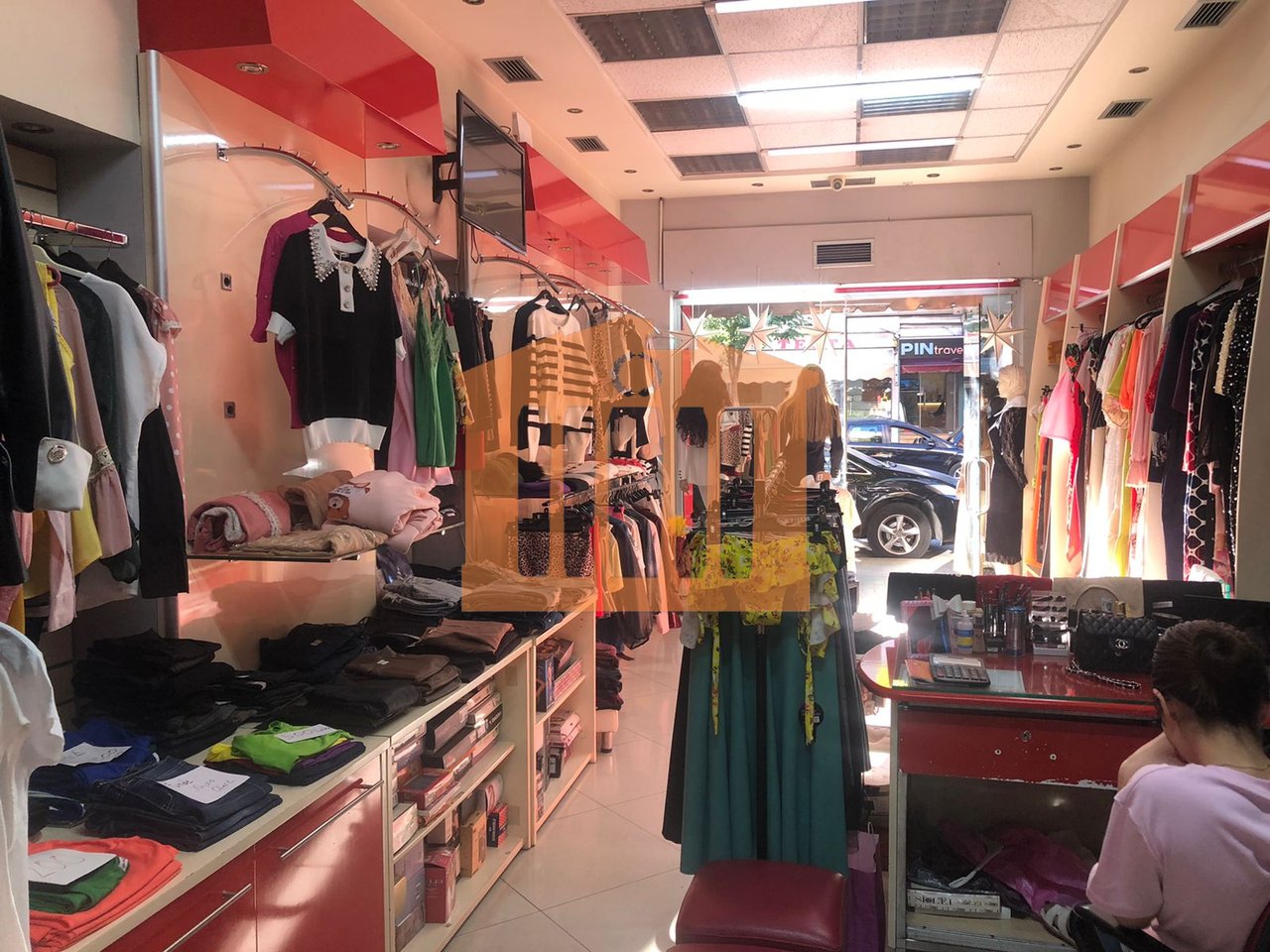 NEGOZIO IN CENTRO CITTÀ - DURAZZO, IN VENDITA!