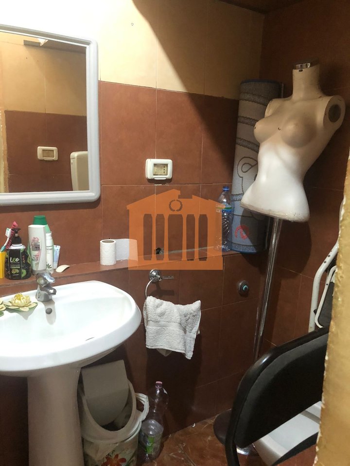 NEGOZIO IN CENTRO CITTÀ - DURAZZO, IN VENDITA!