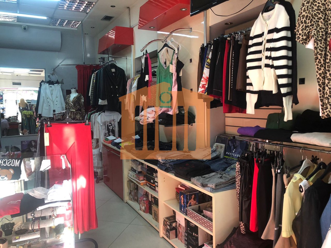 NEGOZIO IN CENTRO CITTÀ - DURAZZO, IN VENDITA!