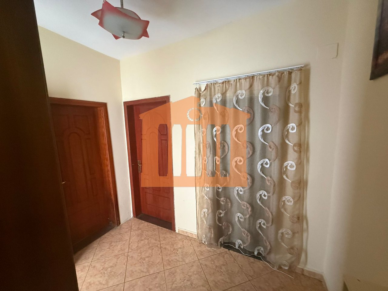 APPARTAMENTO 3+1 VICINO ALL'OSPEDALE A DURAZZO, IN VENDITA!