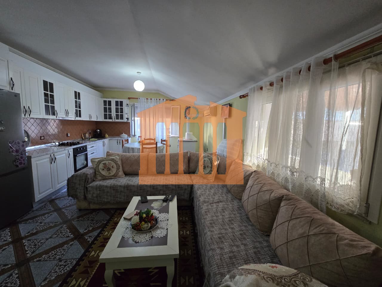 MINI HOTEL NE PLAZH - DURRES, PER SHITJE!