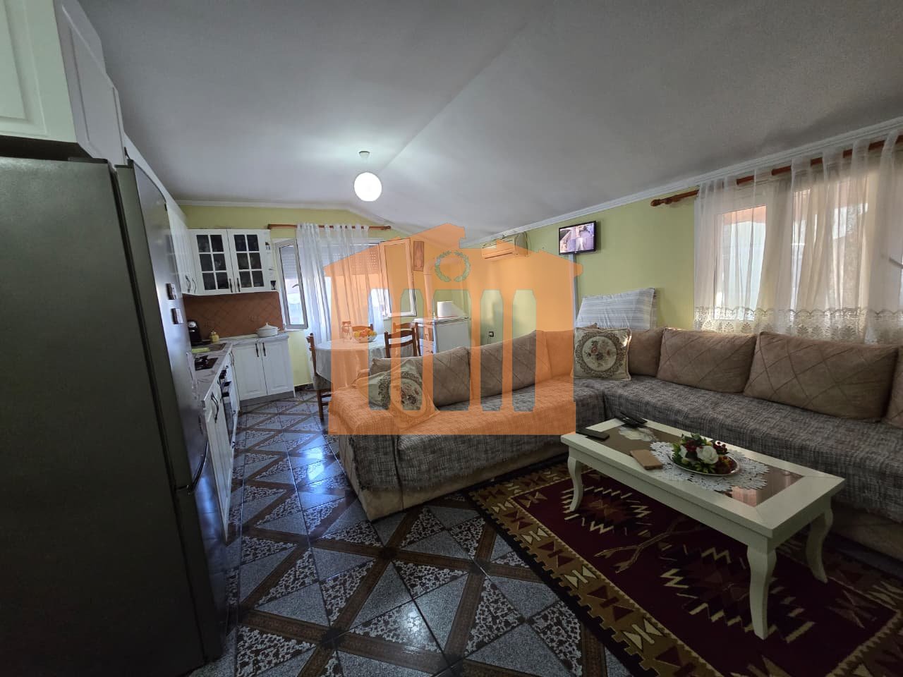 MINI HOTEL NE PLAZH - DURRES, PER SHITJE!