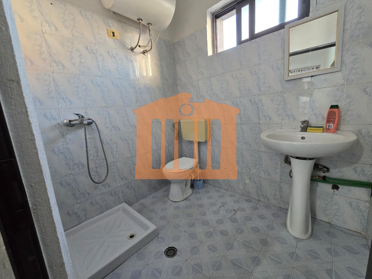 MINI HOTEL NE PLAZH - DURRES, PER SHITJE!