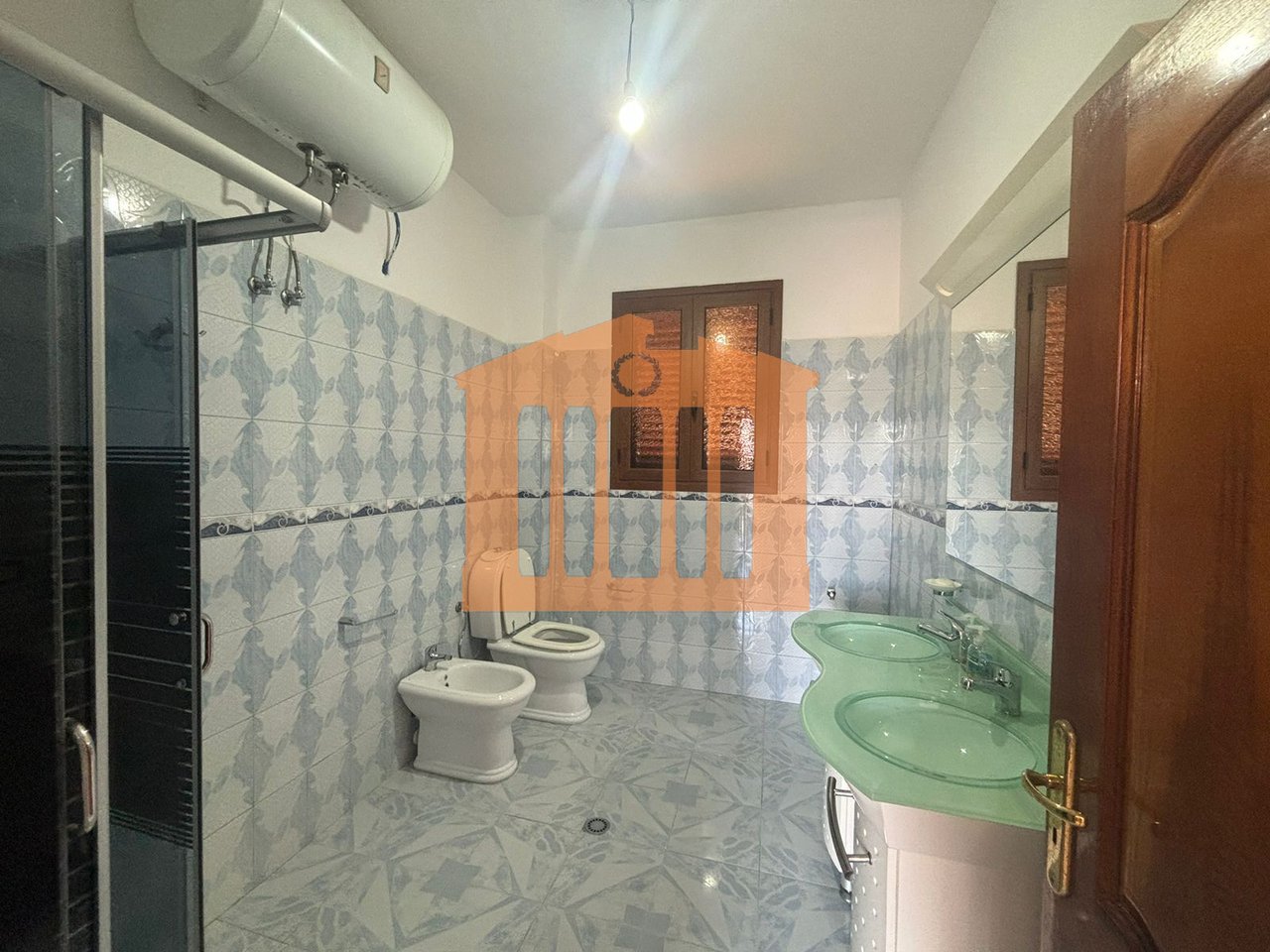 KATI I DYTE I NJE VILE 3 KATSHE NE SPITALL, PER  QIRA!