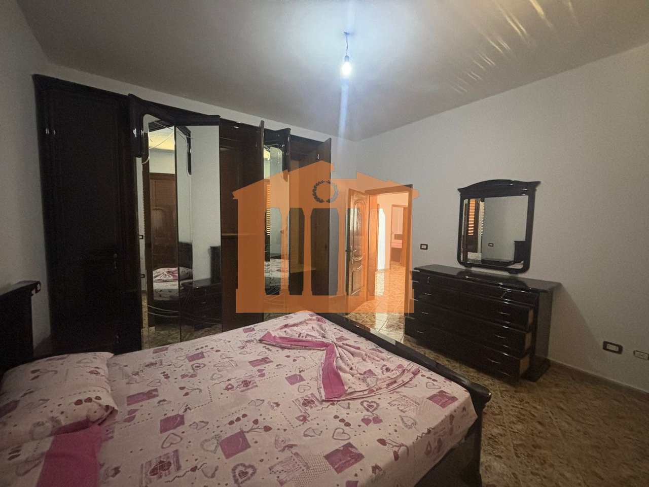 KATI I DYTE I NJE VILE 3 KATSHE NE SPITALL, PER  QIRA!