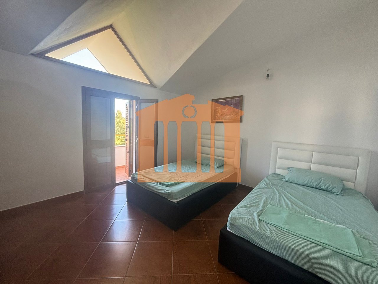 KATI I TRETEI NJE VILE 3 KATSHE NE SPITALL, ME QIRA!