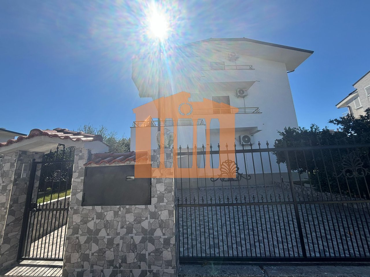 KATI I TRETEI NJE VILE 3 KATSHE NE SPITALL, ME QIRA!