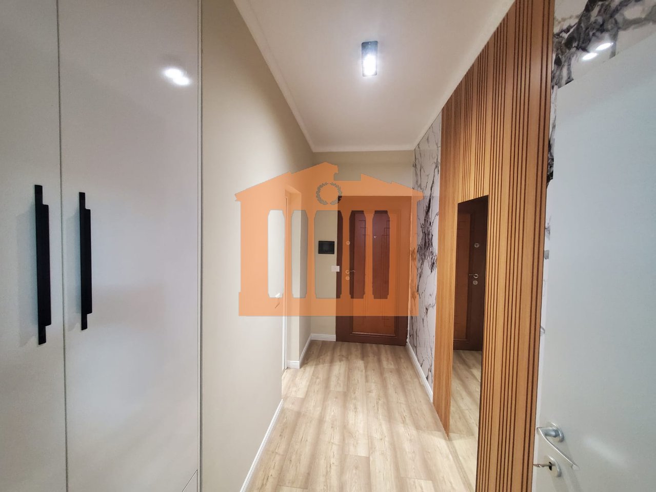 APARTAMENT 1+1 NE PLAZH DURRES, PER SHITJE !
