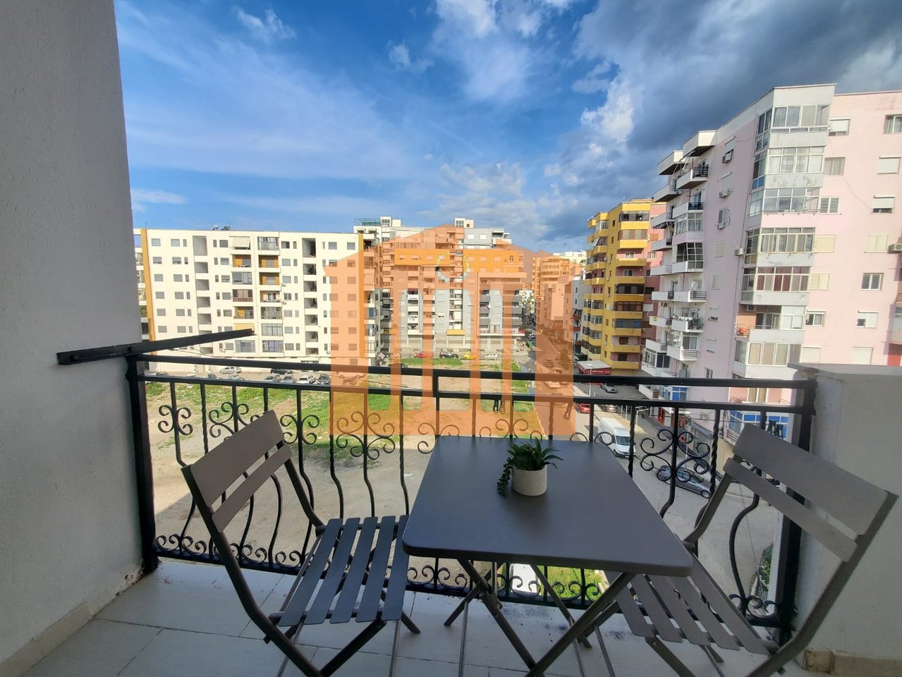 APARTAMENT 1+1 NE PLAZH DURRES, PER SHITJE !