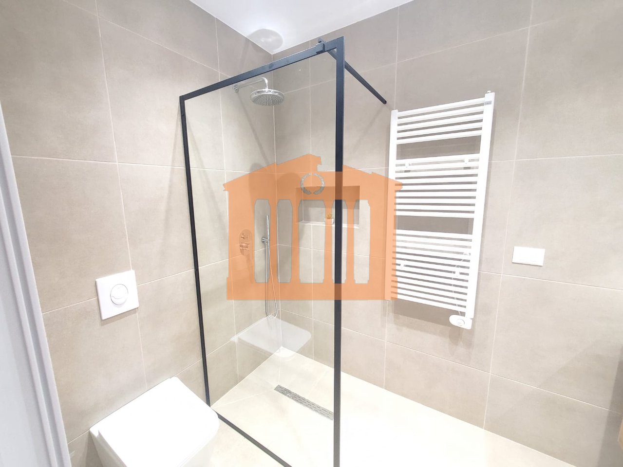 APARTAMENT 1+1 NE PLAZH DURRES, PER SHITJE !