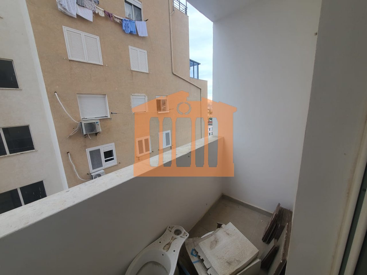 APPARTAMENTO 1+1 NE SPITALLE, DURAZZO IN VENDITA!