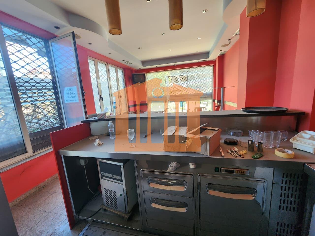 AMBIENT BIZNESI PRANE STATCIONIT TE TRENIT NE DURRES, PER QIRA!