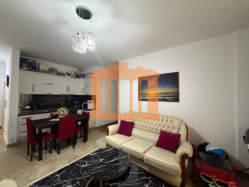 Apartment for sale in Prane Hotel Koloseu, Kavaje