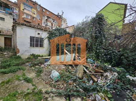 VILE E VJETER ME TRUALL NE QENDER TE DURRESIT PER SHITJE !