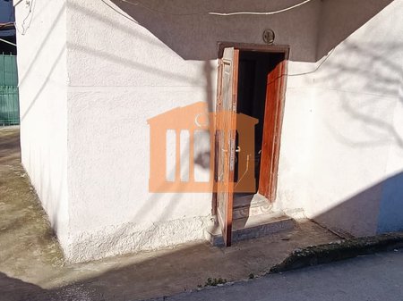 APARTAMENT 1+1 TE MUZEUMI I DESHMOREVE DURRES, PER SHITJE!
