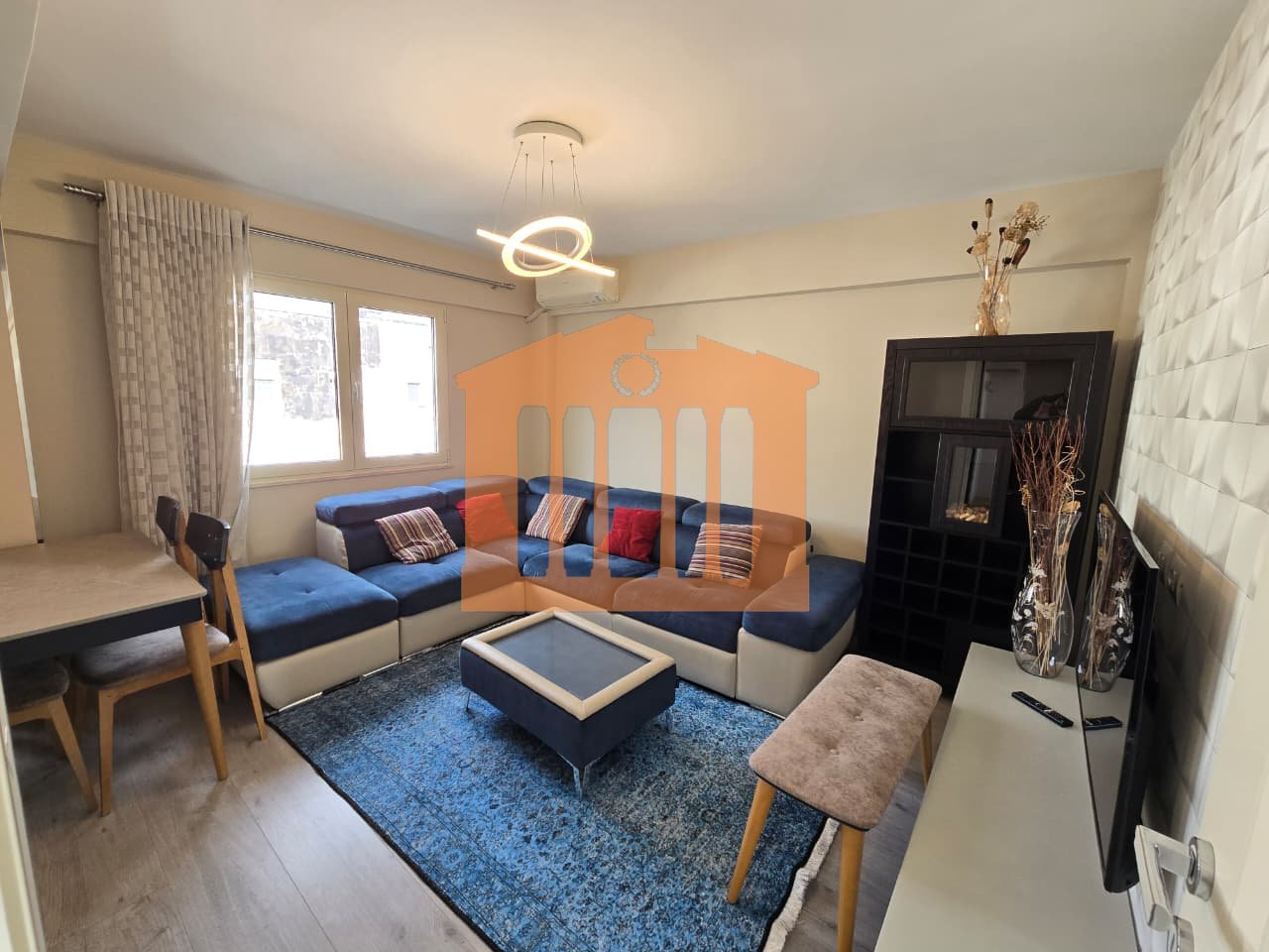 APARTAMENT 2+1 NE QENDER TE DURRESIT PER SHITJE !