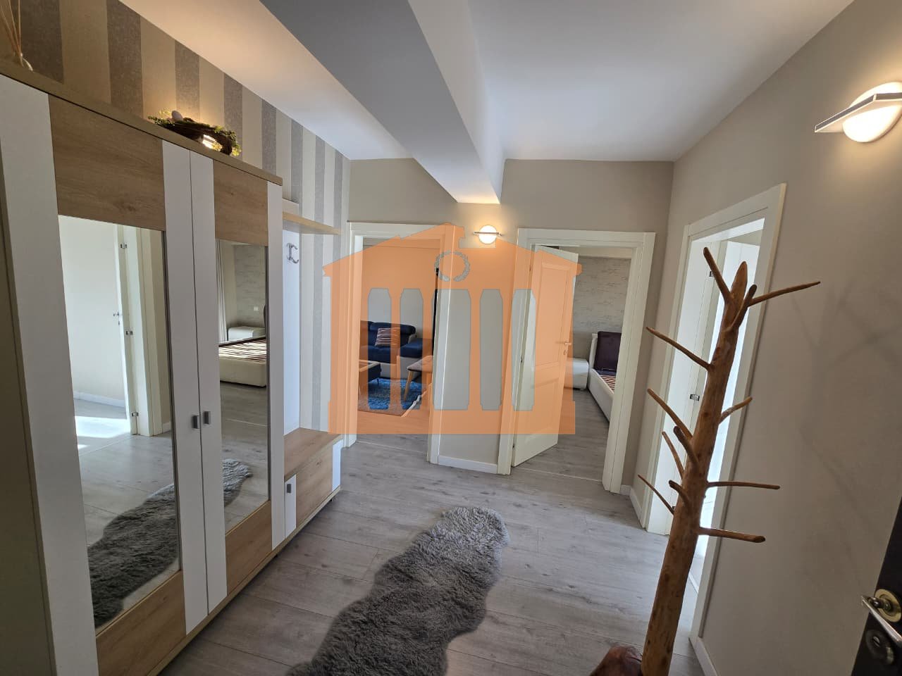 APARTAMENT 2+1 NE QENDER TE DURRESIT PER SHITJE !