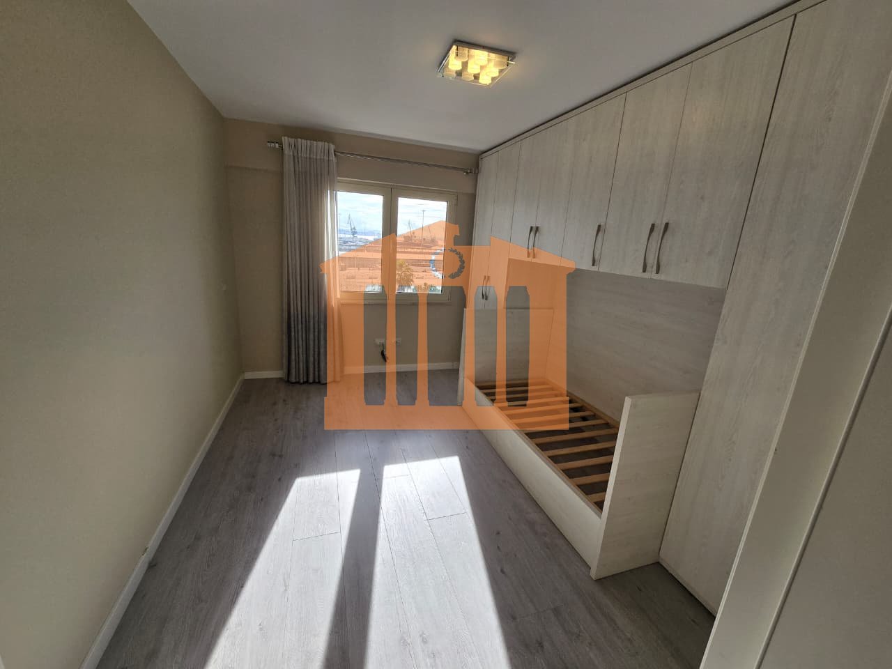APARTAMENT 2+1 NE QENDER TE DURRESIT PER SHITJE !