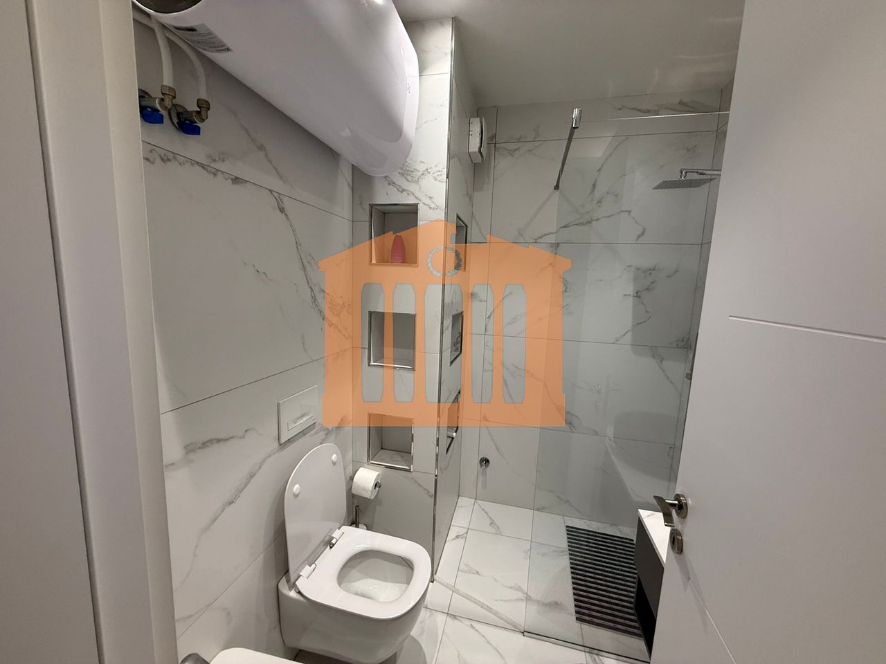 APARTAMENT 1+1 ME GARAZH TE REZIDENCA "WHITE HILL" DURRES , PER QIRA!