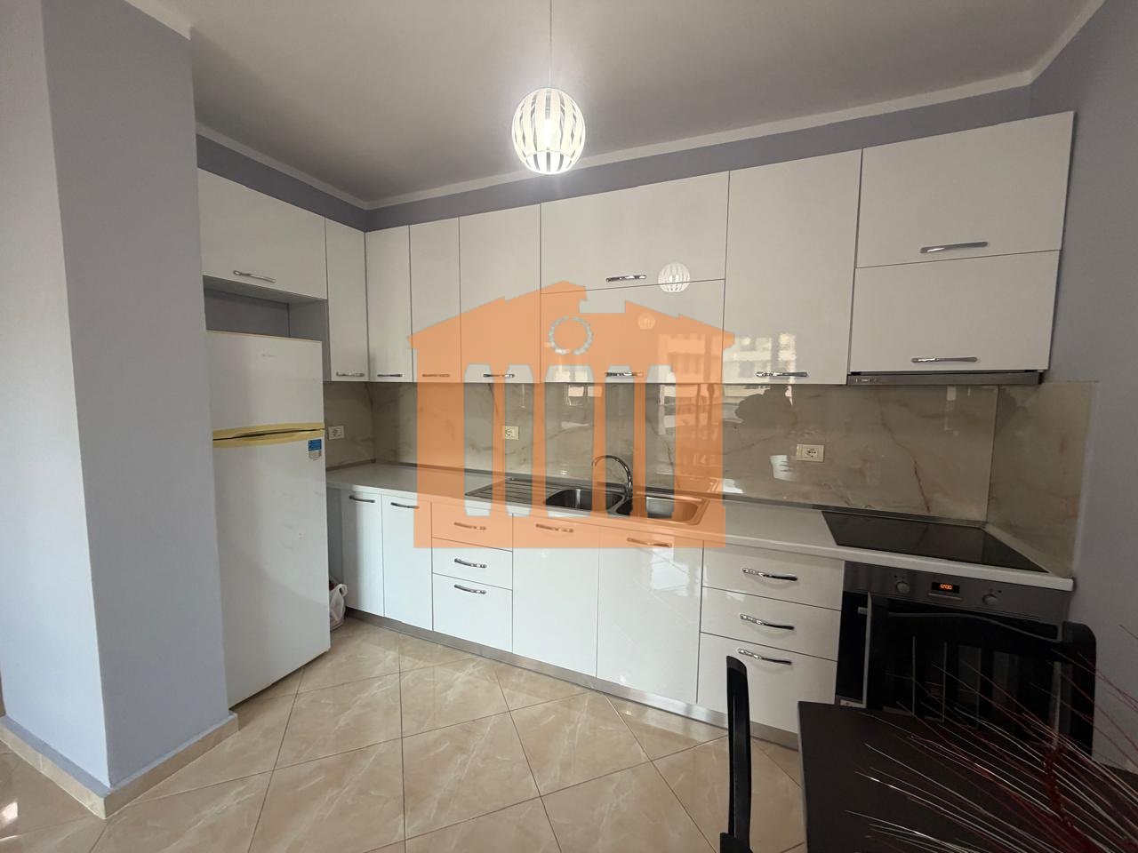 APARTAMENT 2+1 ME PAMJE DETI NE PLAZH, DURRES PER QIRA !