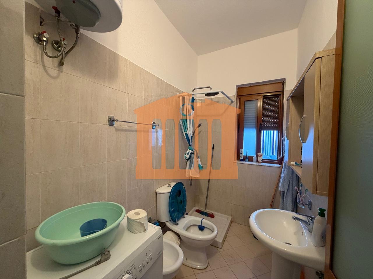 APARTAMENT 1+1 VIJE E PARE ME DETIN NE GOLEM, PER SHITJE !