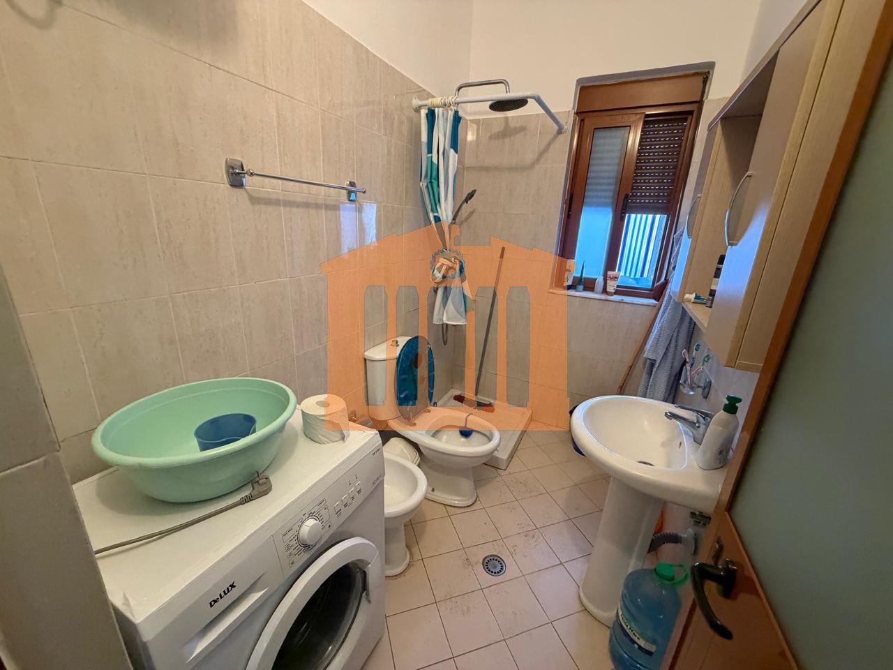 APARTAMENT 1+1 VIJE E PARE ME DETIN NE GOLEM, PER SHITJE !