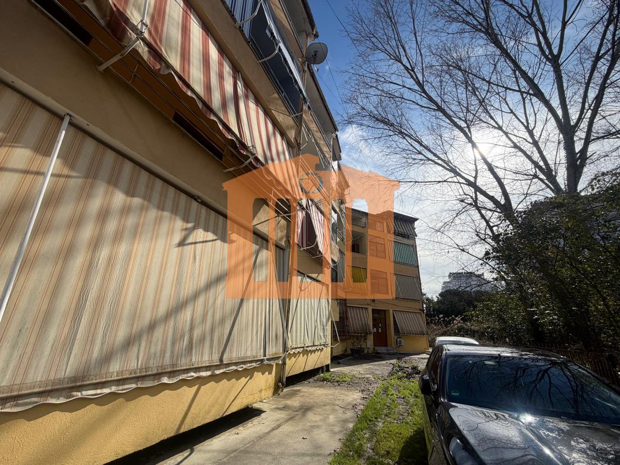 APARTAMENT 1+1 VIJE E PARE ME DETIN NE GOLEM, PER SHITJE !