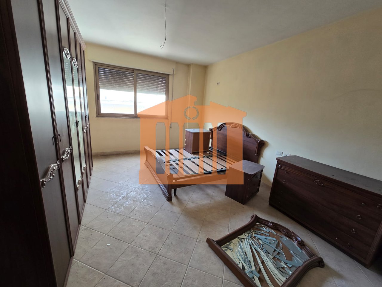 APARTAMENT 2+1+2 NE QENDER TE DURRESIT PER SHITJE !