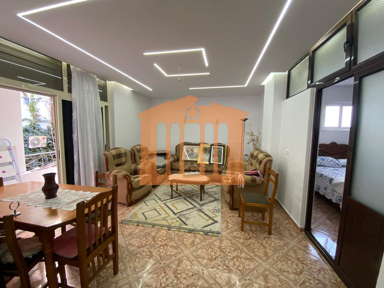 APARTAMENT 2+1+2 ME QIRA, NE DURRES!