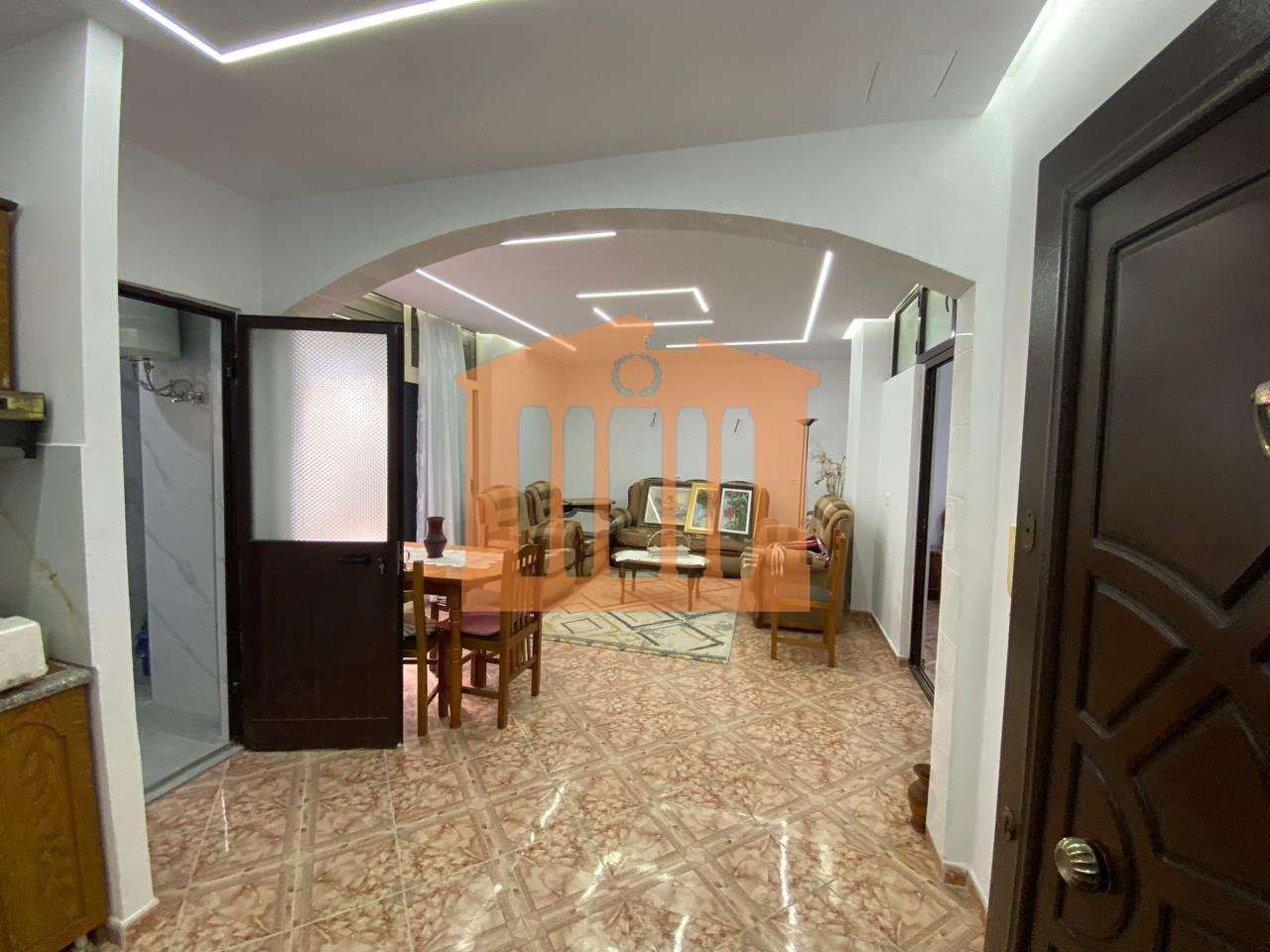 APARTAMENT 2+1+2 ME QIRA, NE DURRES!