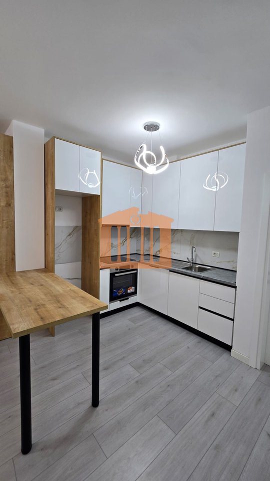 APARTAMENT 2+1 TE MALI I ROBIT - DURRES, PER SHITJE!