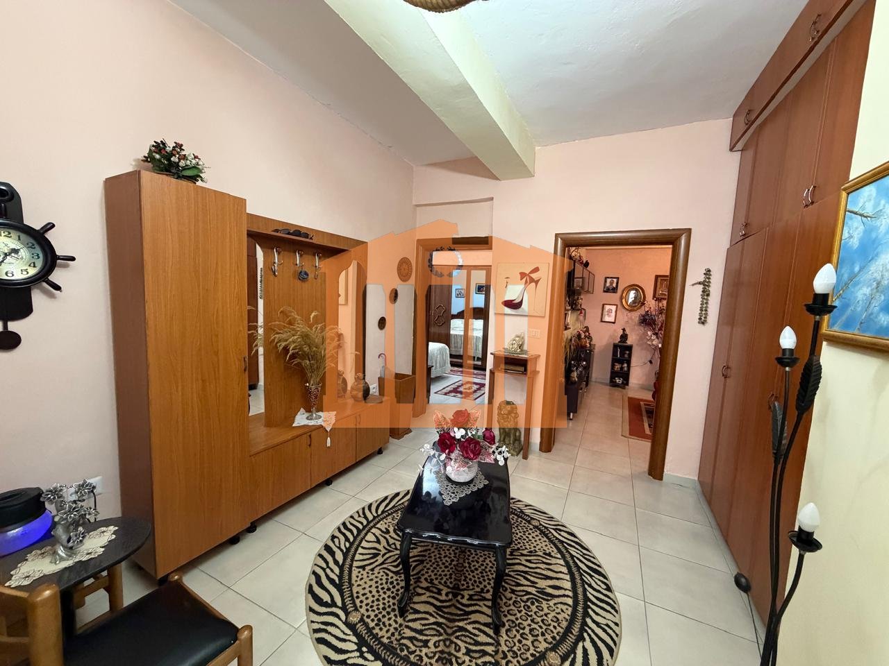 APARTAMENT 2+1+DEPO, STADIUMI,DURRES PER SHITJE!