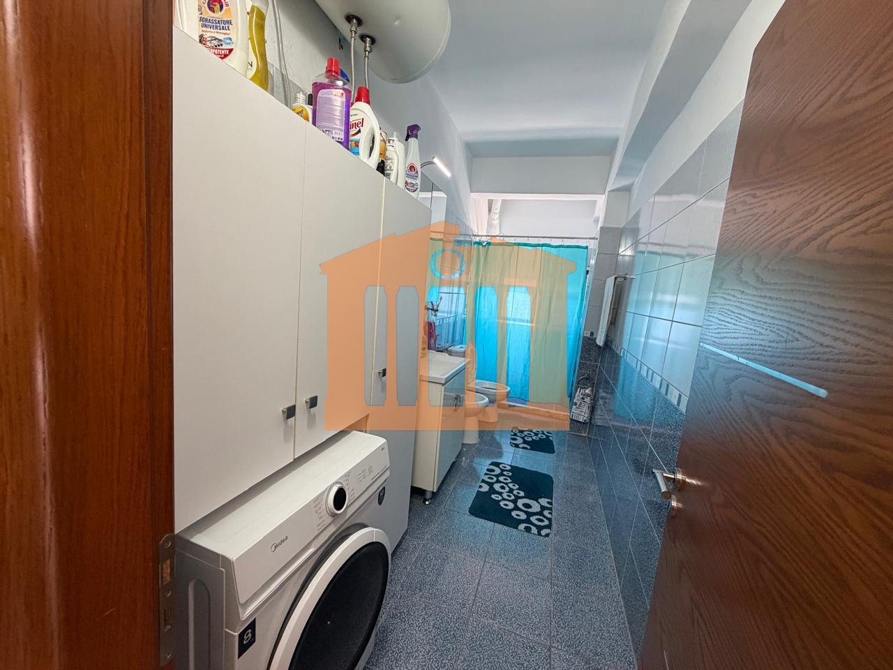 APARTAMENT 2+1+DEPO, STADIUMI,DURRES PER SHITJE!