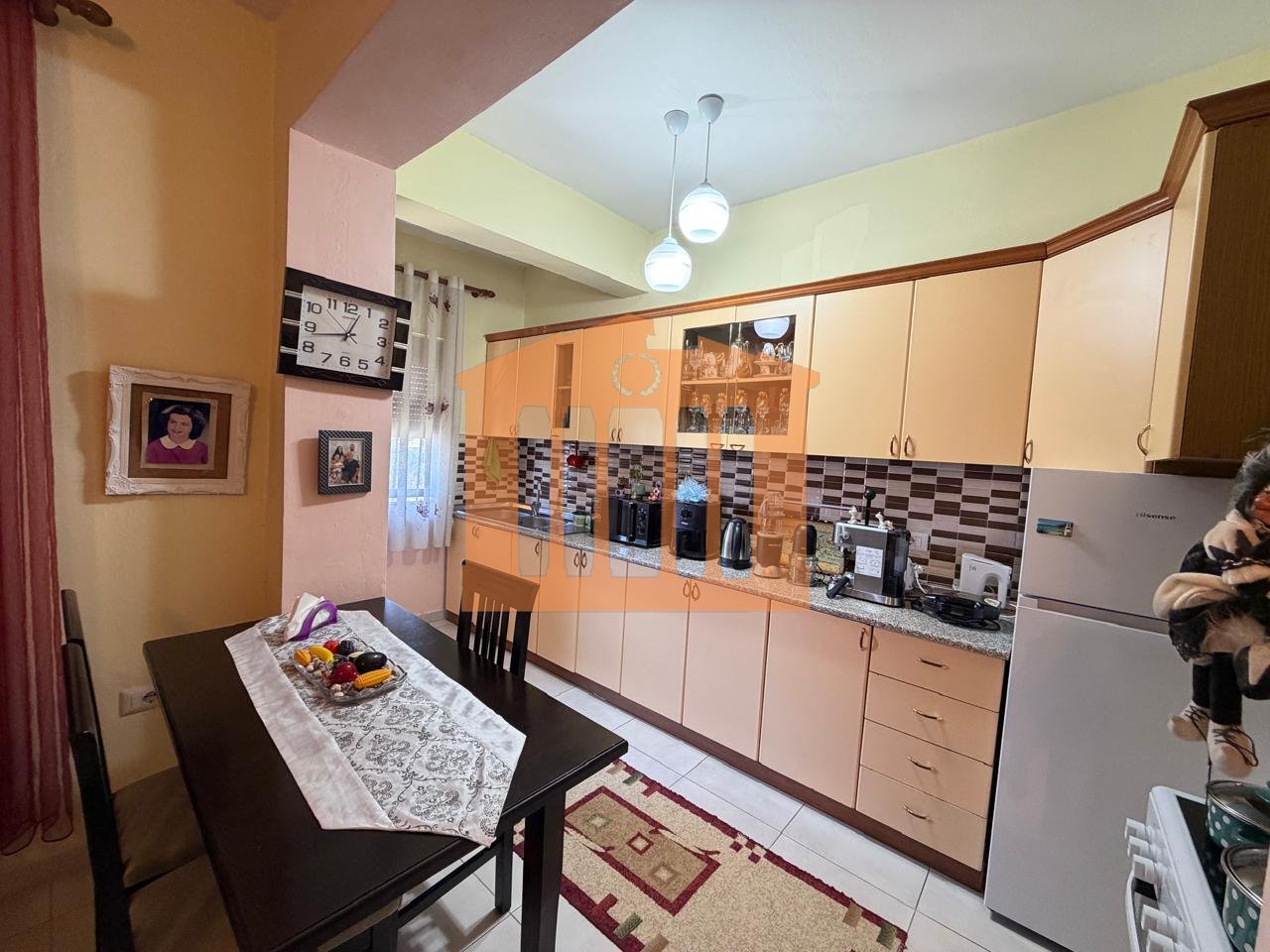 APARTAMENT 2+1+DEPO, STADIUMI,DURRES PER SHITJE!