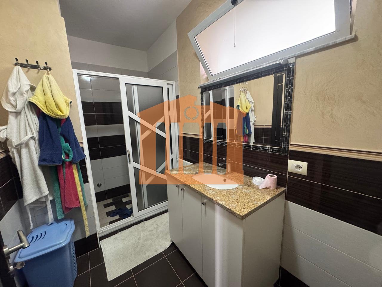 APARTMENT 3+1+2+ STORAGE NEAR THE HOSPITAL, DURRES FOR RENT!